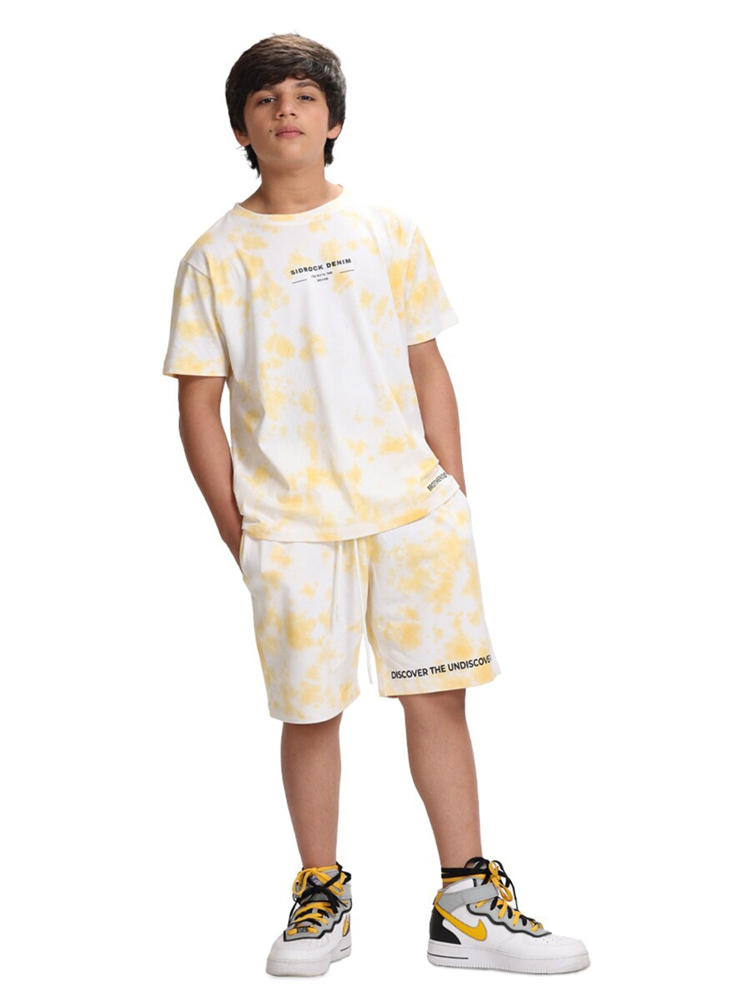 

SIDROCK Boys White & Yellow Dyed T-shirt with Shorts