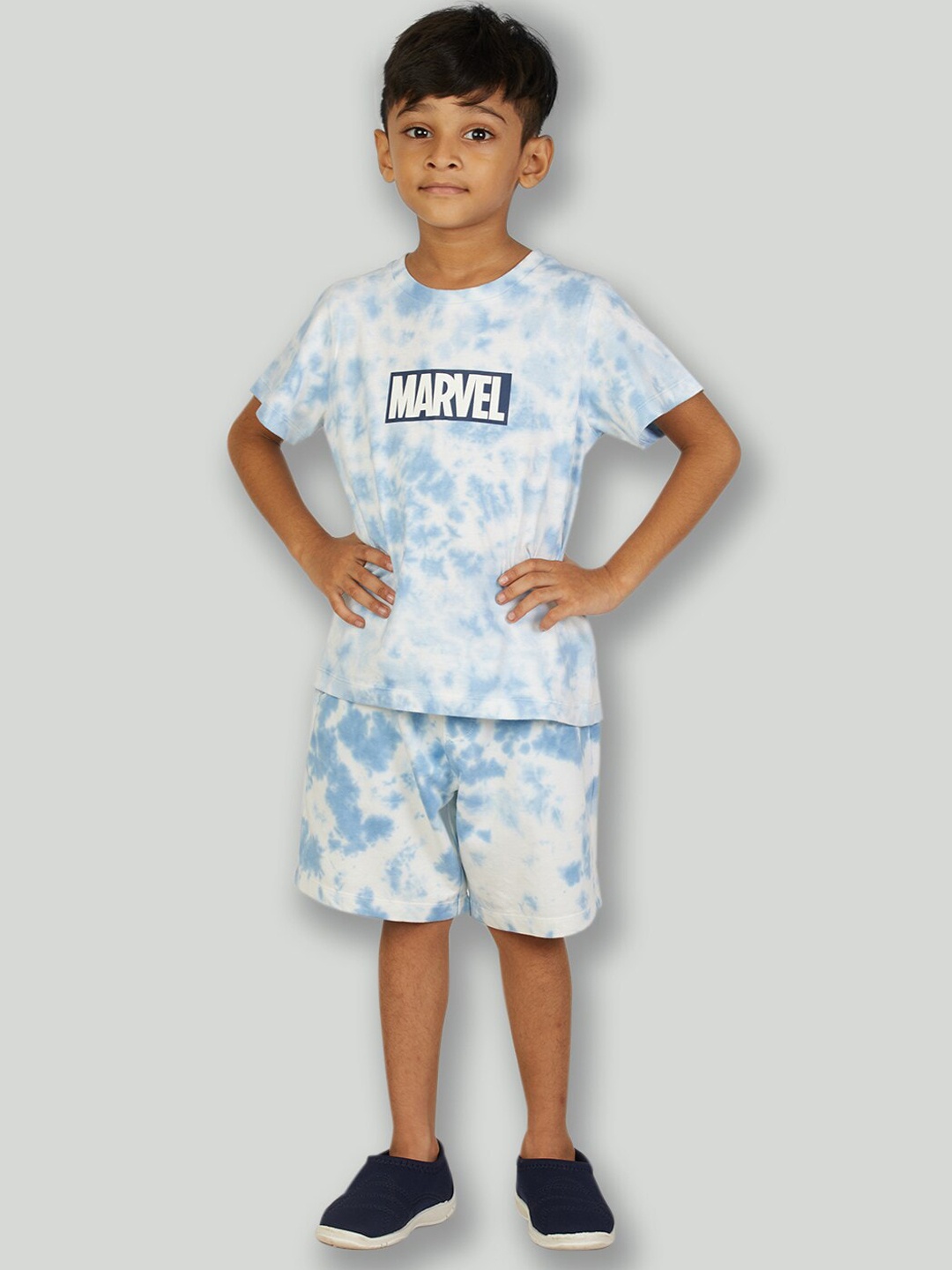 

Zalio Boys White & Blue Colourblocked T-shirt with Shorts