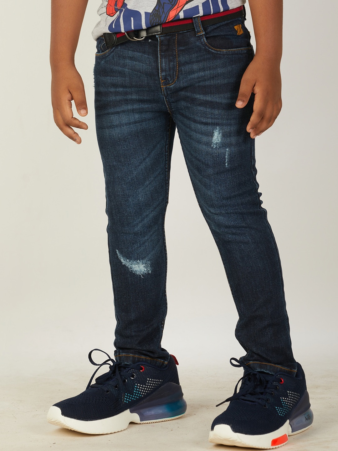 

Zalio Boys Blue Mildly Distressed Light Fade Pure Cotton Jeans with Belt