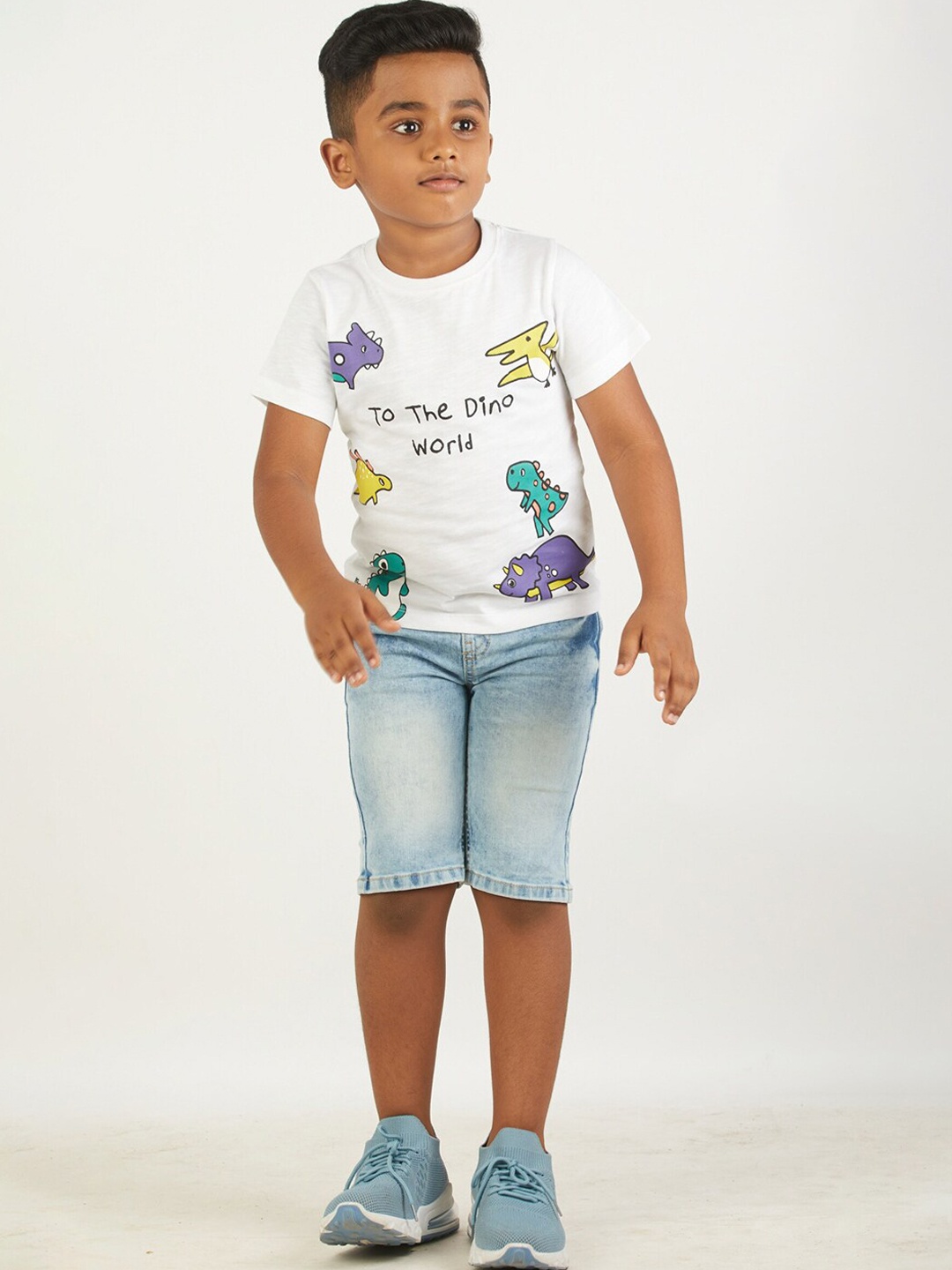 

Zalio Boys White Dyed T-shirt with Shorts