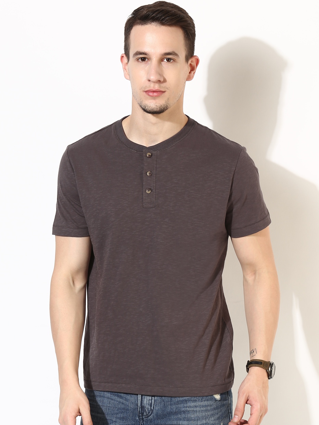 

Aeropostale Men Charcoal Grey Solid Henley Neck T-shirt
