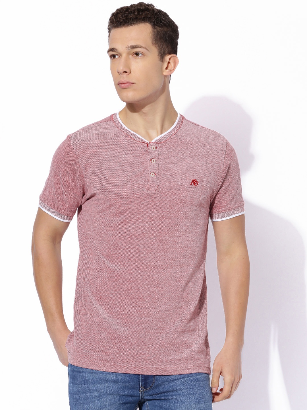 

Aeropostale Red Solid Mandarin Collar Pure Cotton T-shirt