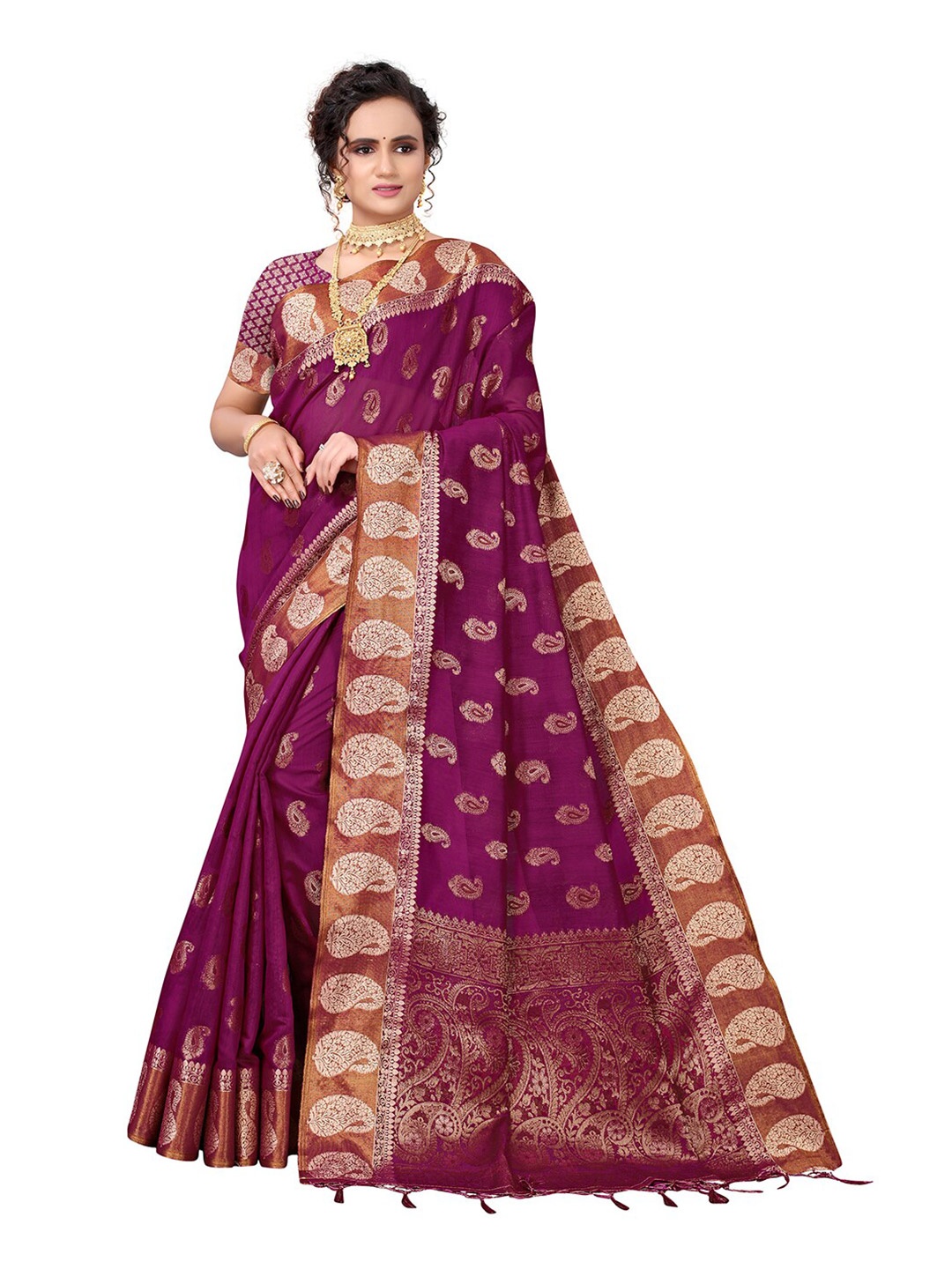 

Pisara Magenta Woven Design Zari Silk Cotton Chanderi Saree
