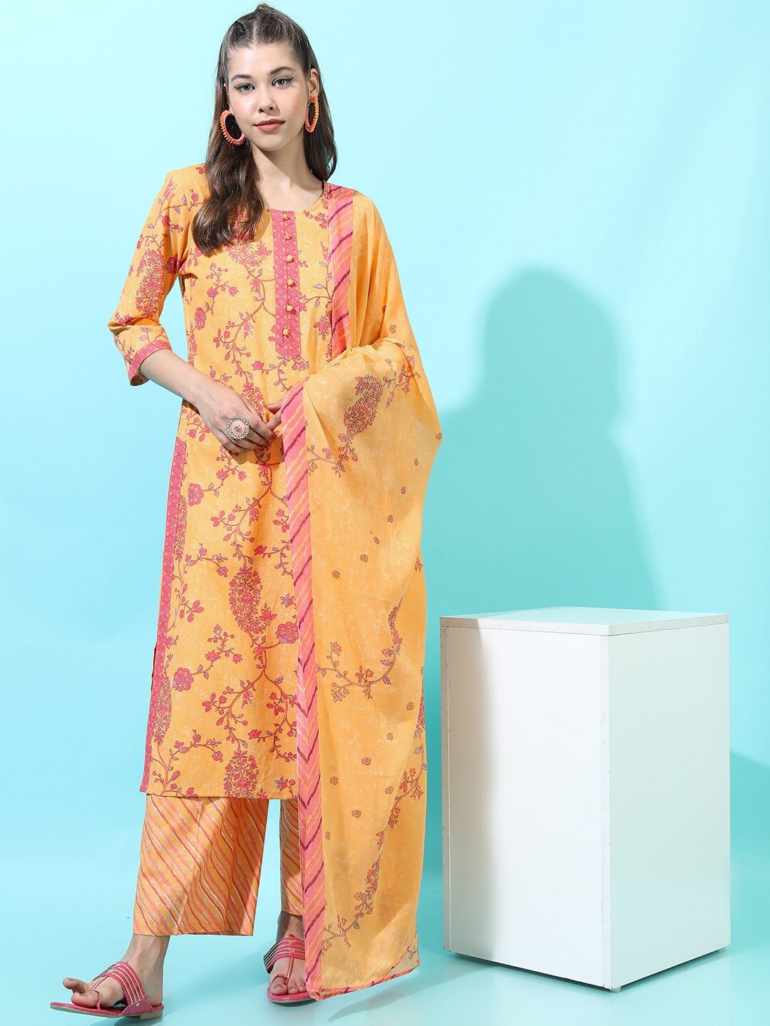 

Vishudh Women Floral Pure Cotton Kurta with Trouser and Dupatta, Yellow