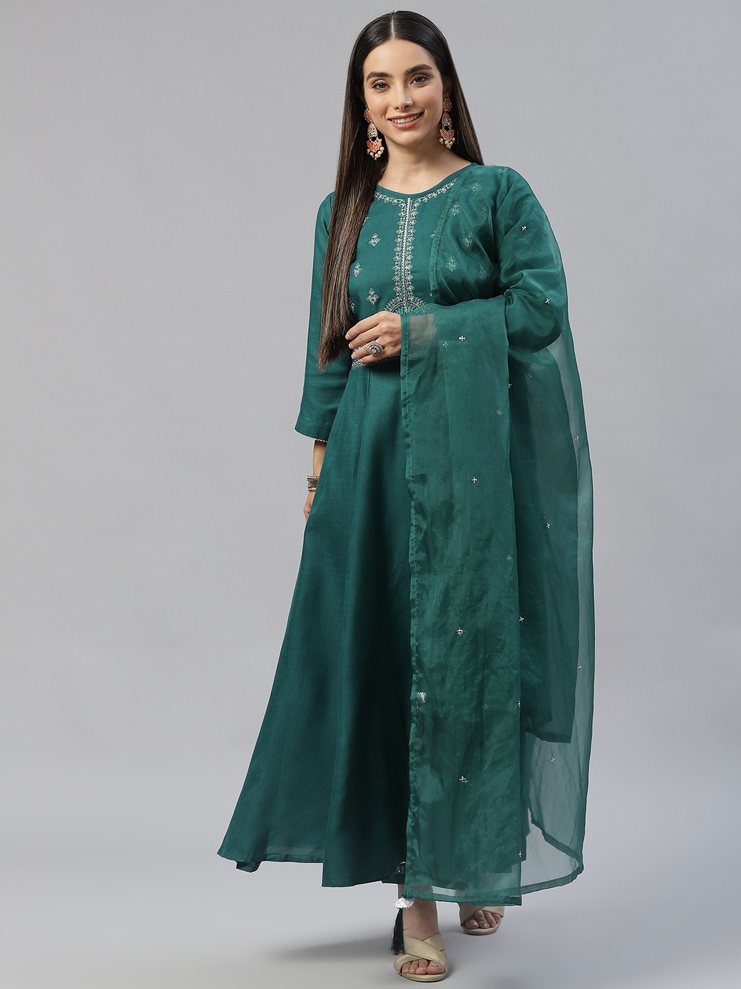 

SheWill Women Green Ethnic Motifs Embroidered Kurta with Trousers & Dupatta