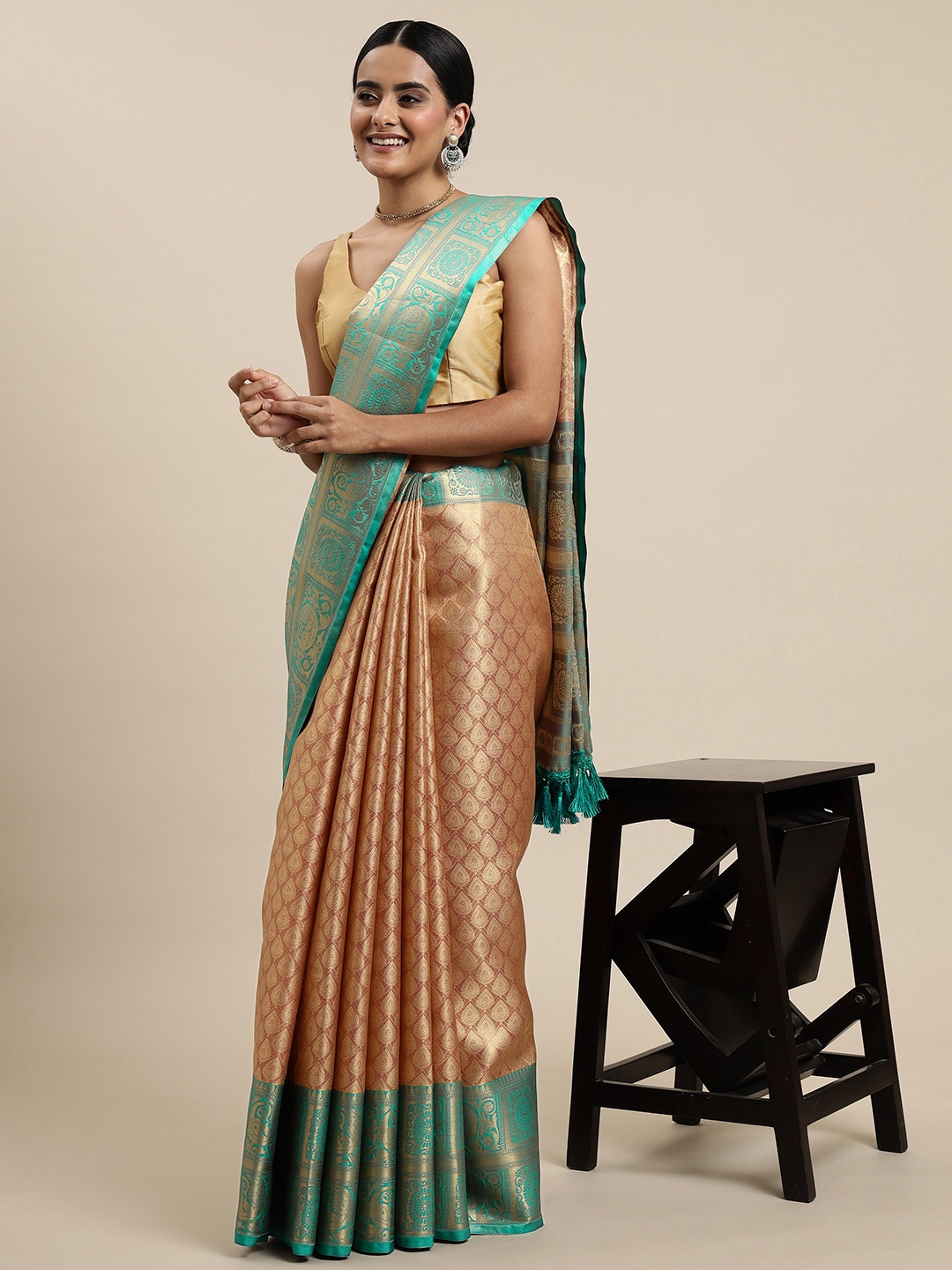 

Mitera Peach-Coloured & Sea Green Ethnic Motifs Zari Organza Kanjeevaram Saree