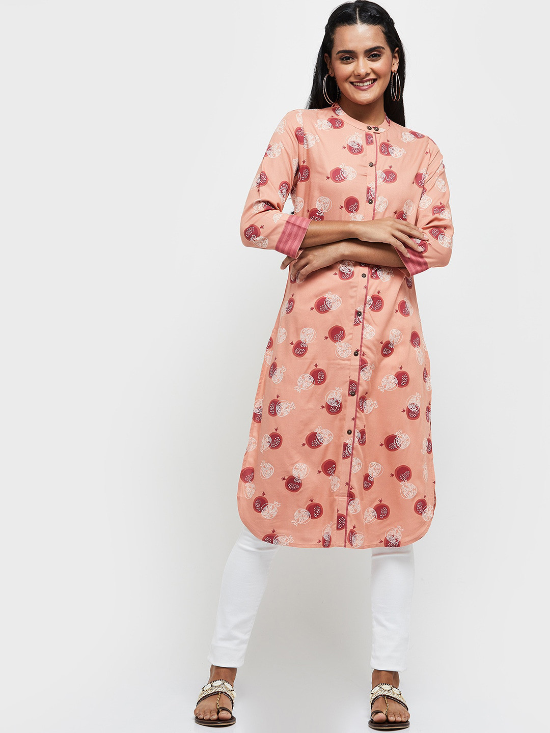 

max Women Coral Floral Embroidered Thread Work Kurta