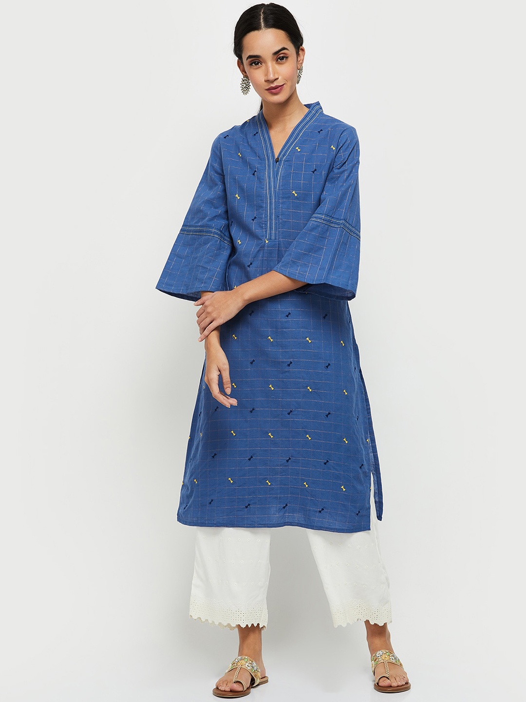 

max Women Blue Geometric Flared Sleeves Thread Work Kurta