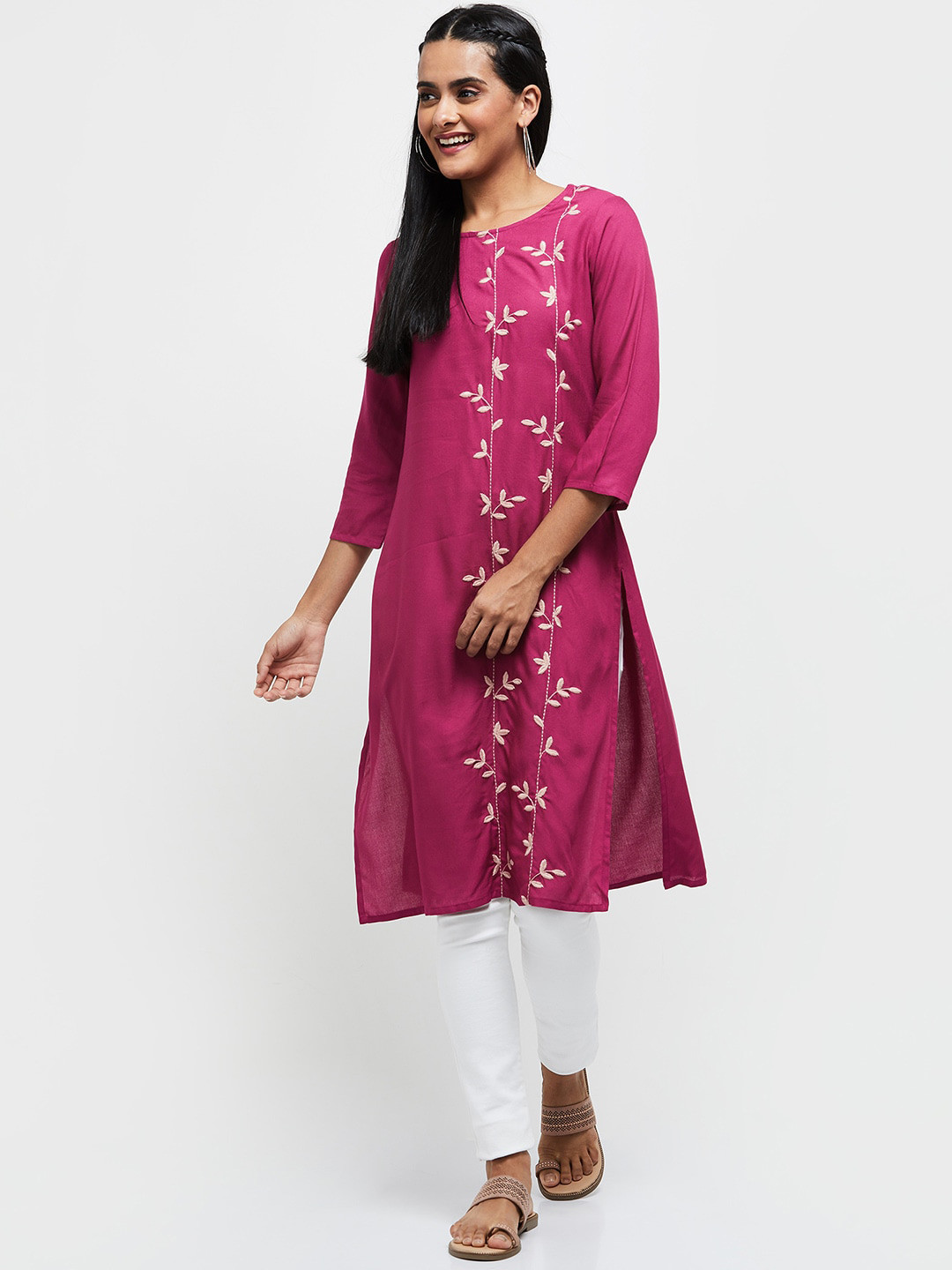 

max Women Magenta Ethnic Motifs Embroidered Mirror Work Kurta