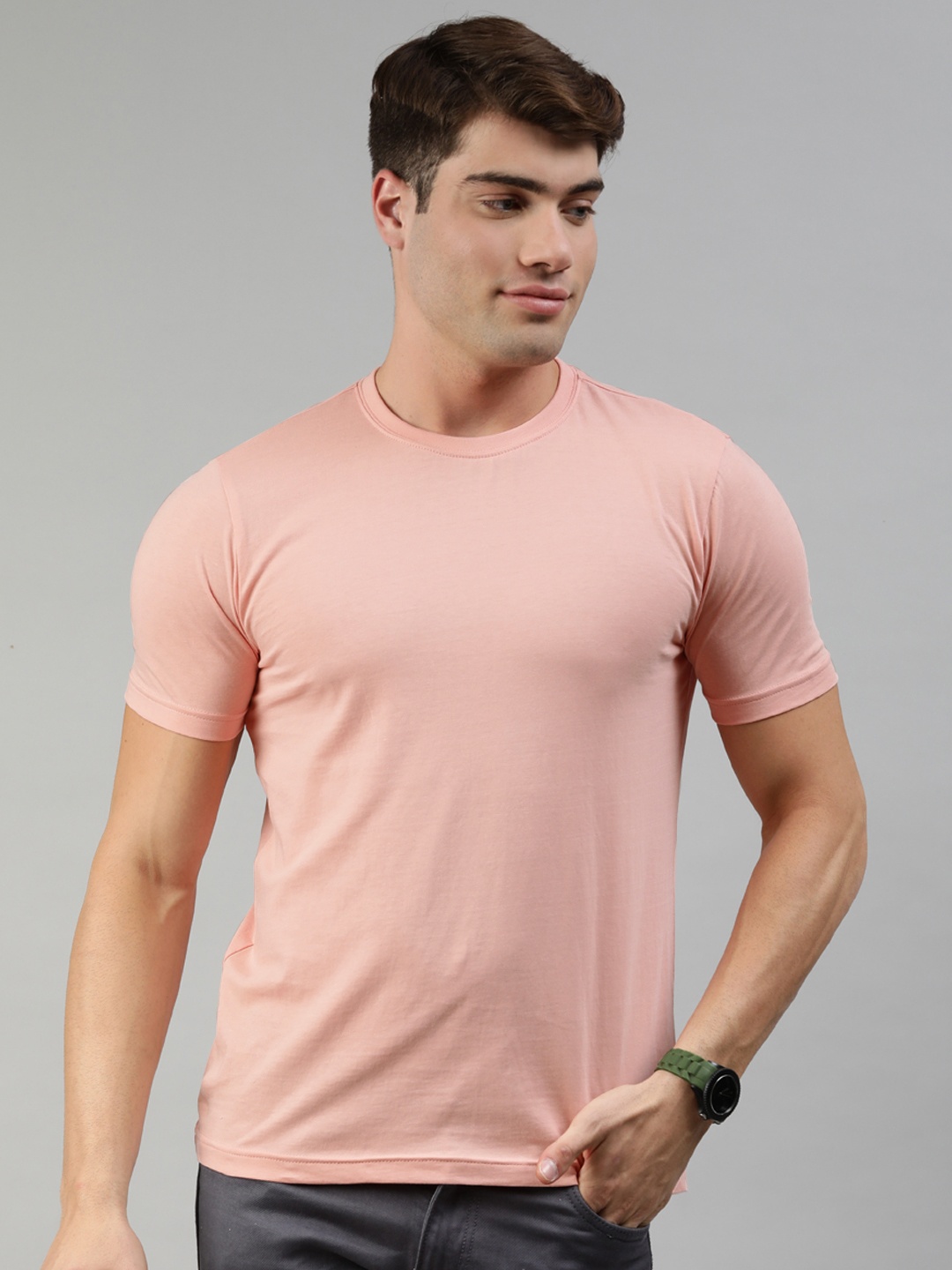 

Huetrap Men Pink Solid T-shirt