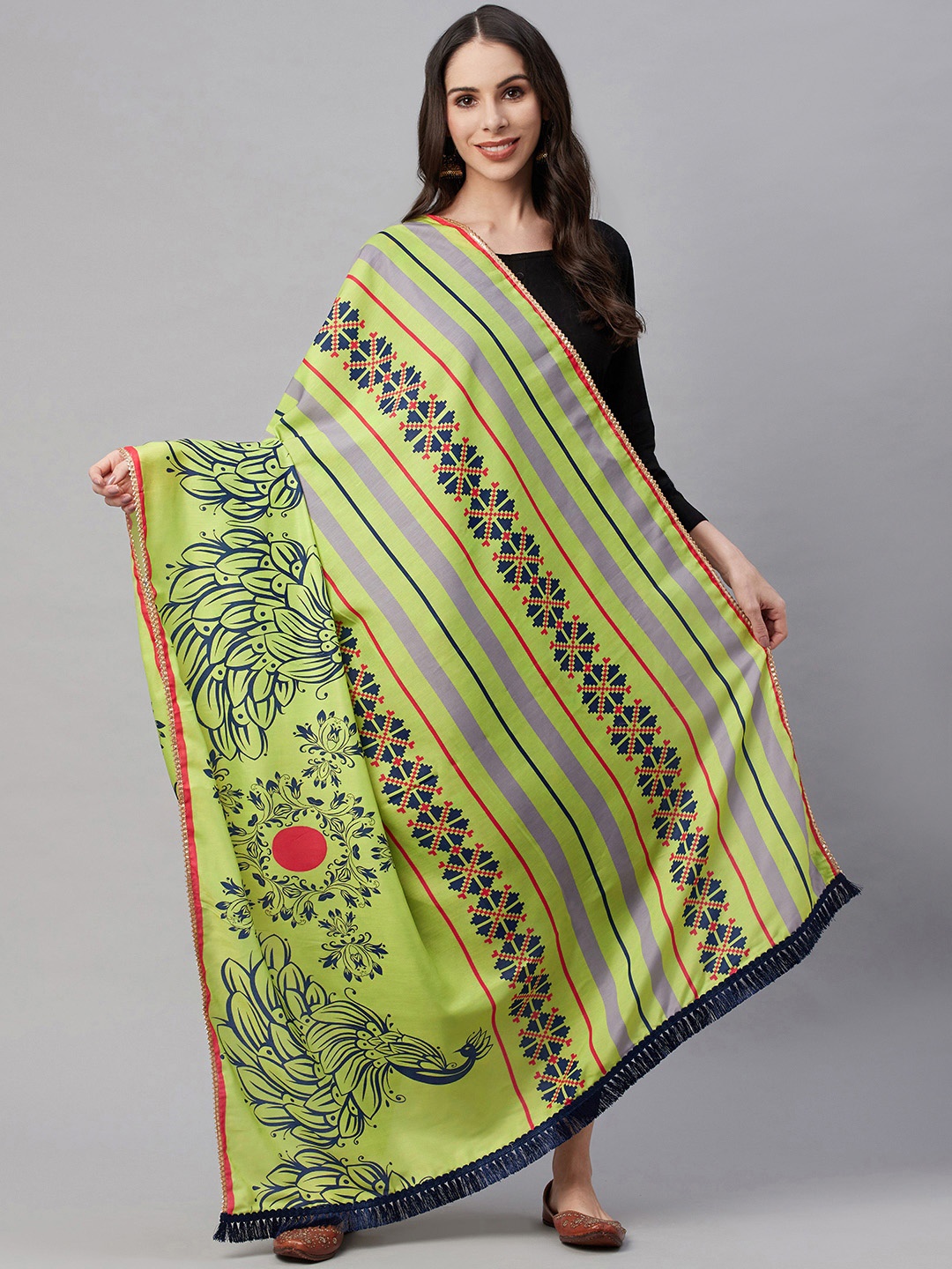 

YELLOW PARROT Green Ethnic Motifs Printed Dupatta