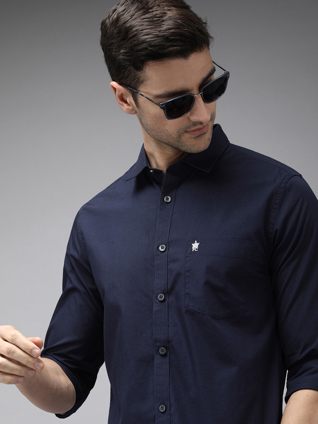 

French Connection Men Navy Blue Solid Classic Slim Fit Pure Cotton Casual Shirt