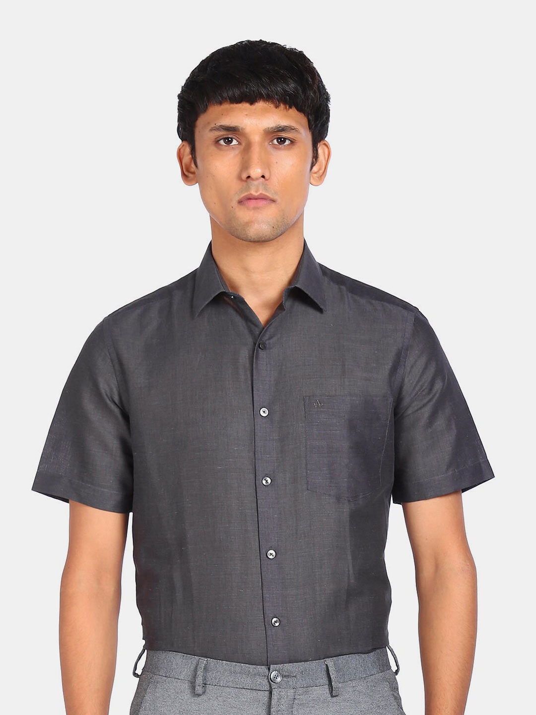 

Arrow Men Grey Solid Formal Shirt