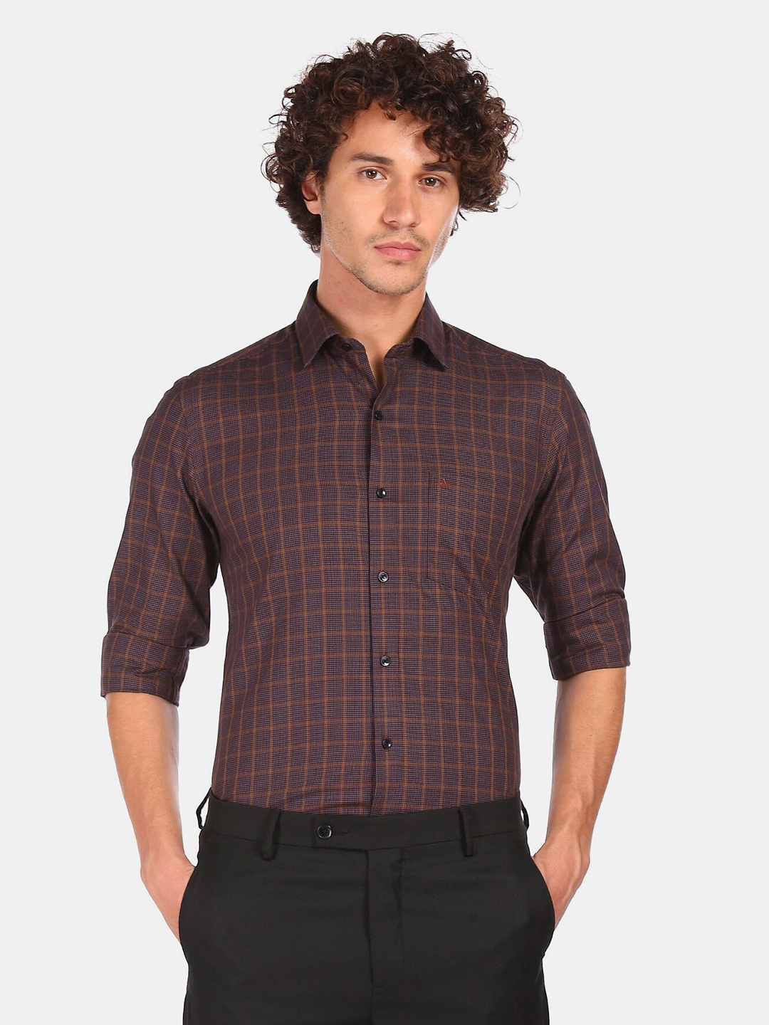 

Arrow Men Brown Checked Pure Cotton Semiformal Shirt