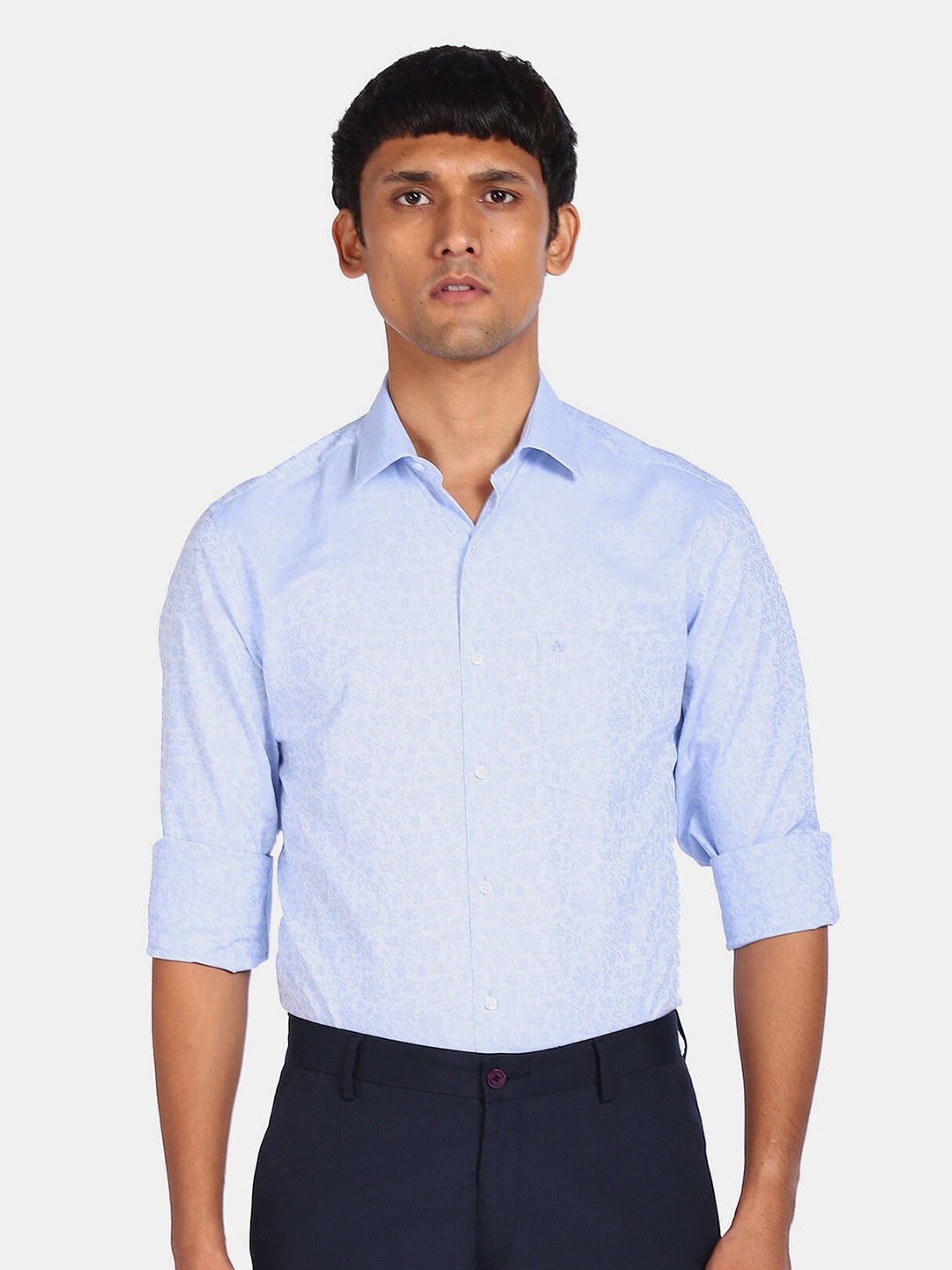 

Arrow Men Blue Floral Casual Shirt