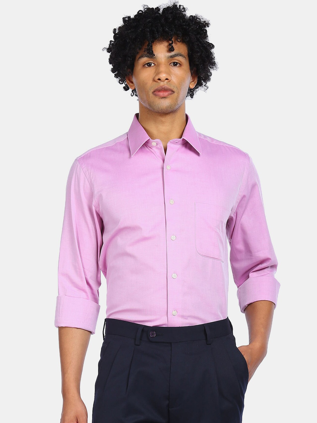 

Arrow Men Pink Solid Pure Cotton Casual Shirt