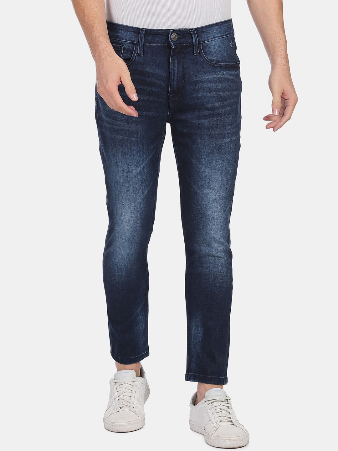 

Arrow Men Blue Slim Fit Heavy Fade Jeans