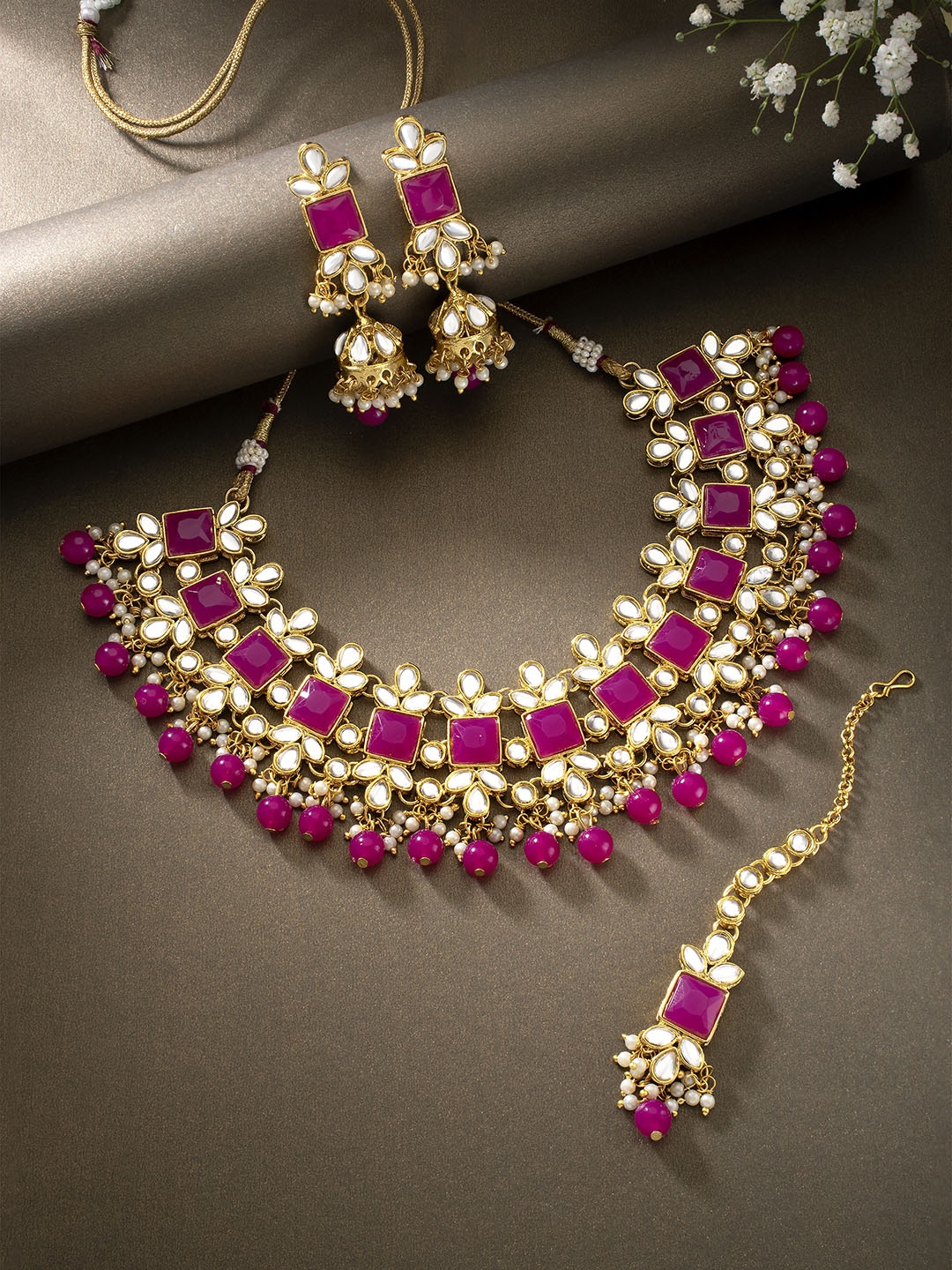 

Peora Magenta & White Gold Plated Kundan Choker Necklace Set