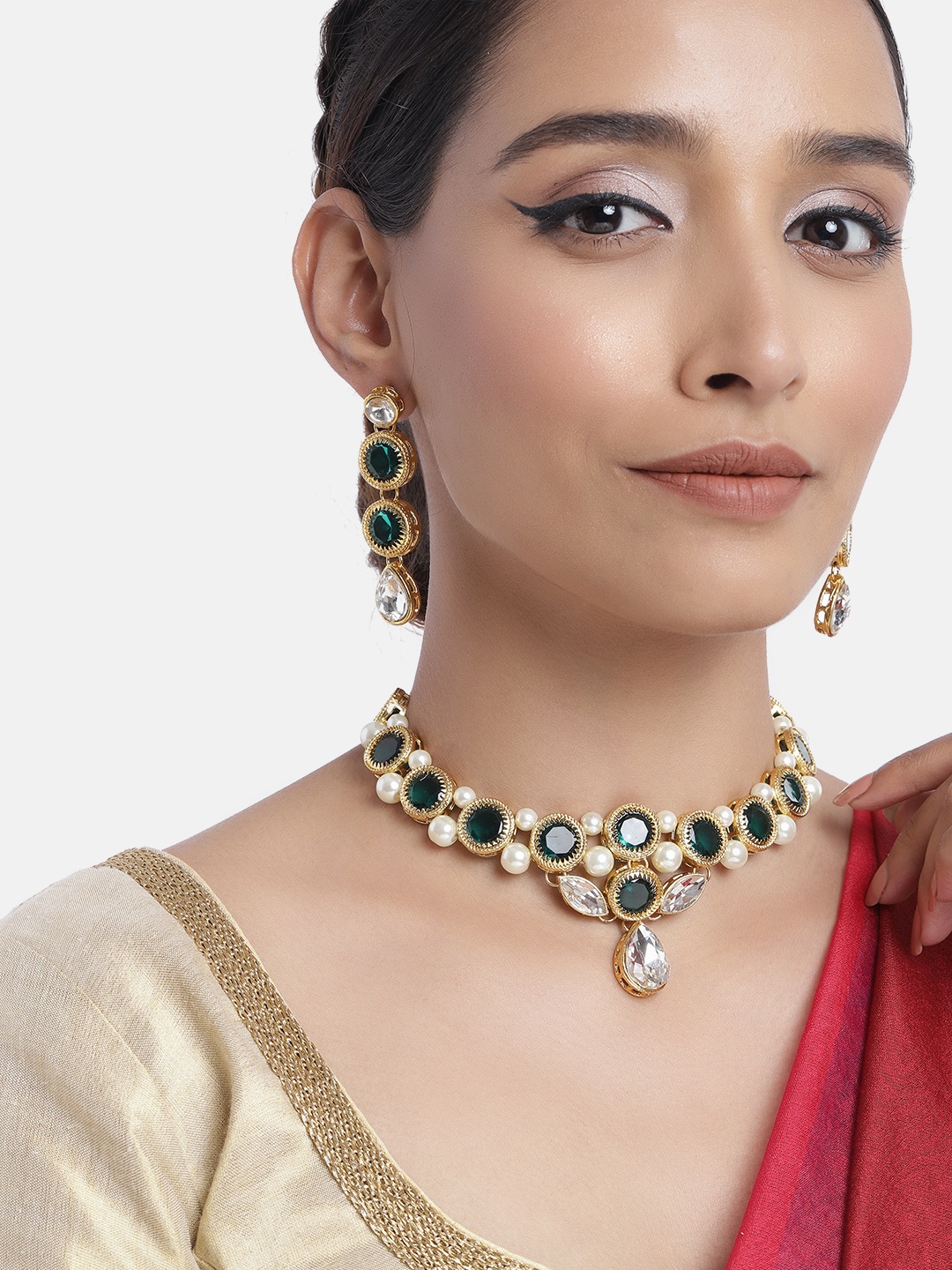 

Peora Green & White Kundan Gold-Plated Choker Necklace Set