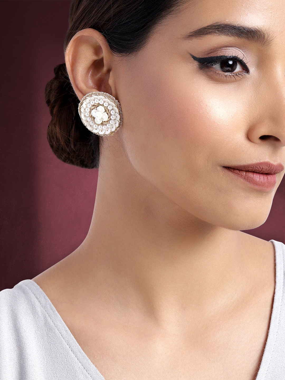 

Peora White Pearls Circular Studs