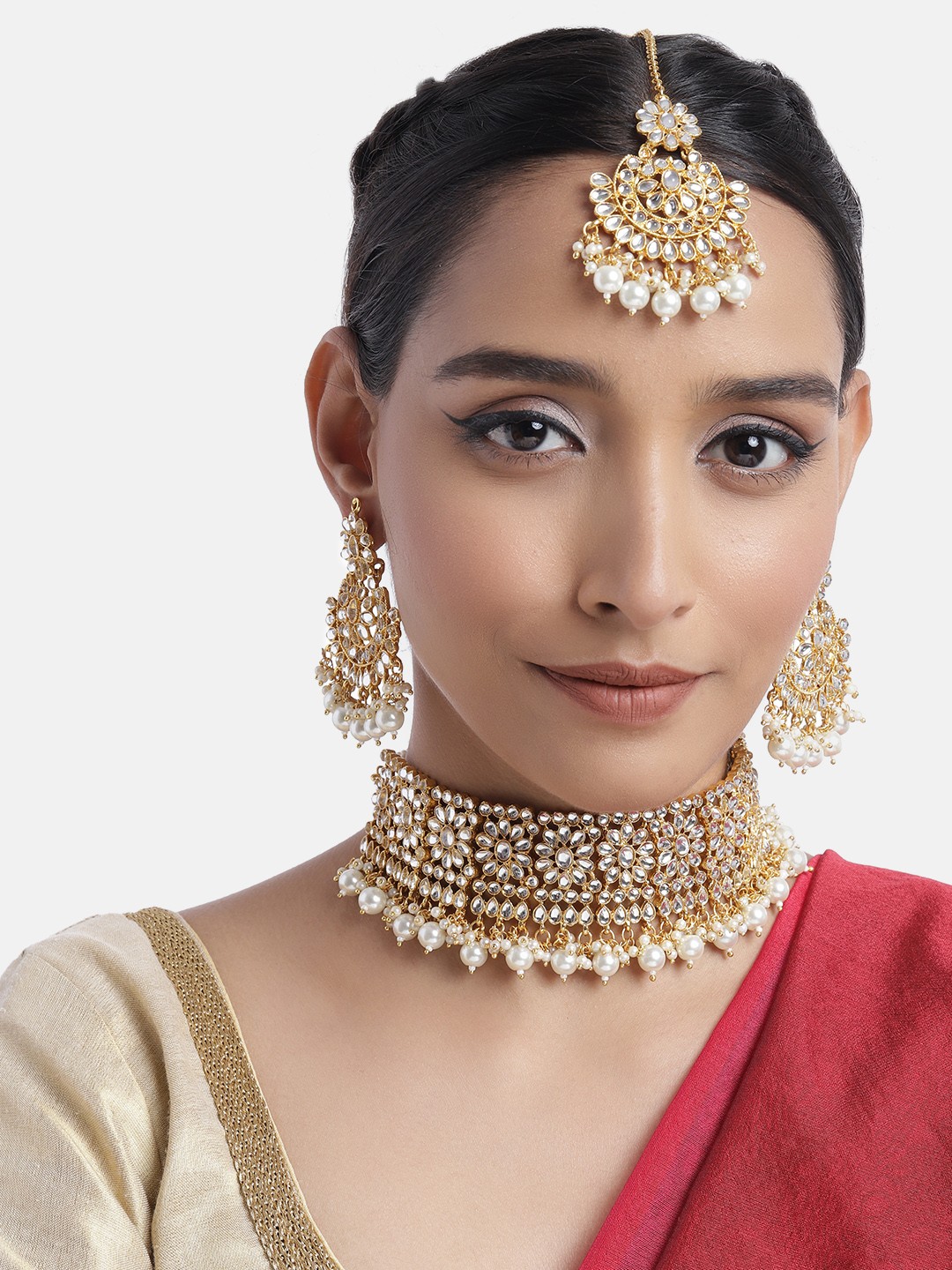 

Peora Gold-Plated White Kundan Necklace Jewellery Set