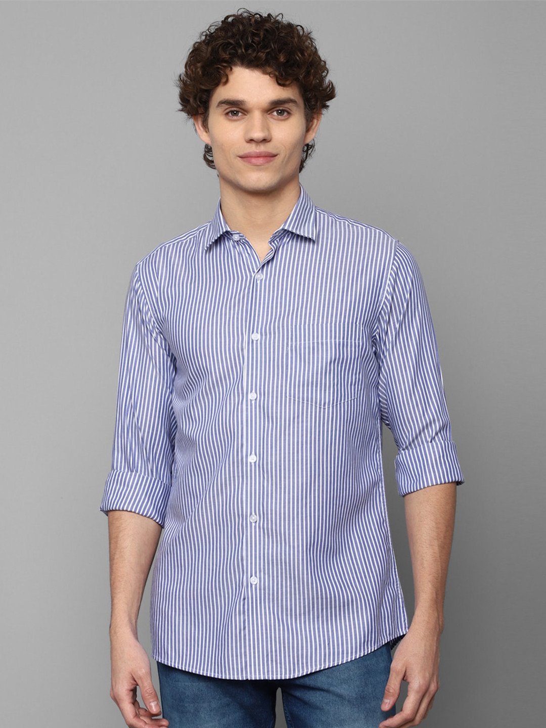 

Allen Solly Men Blue Slim Fit Checked Casual Shirt