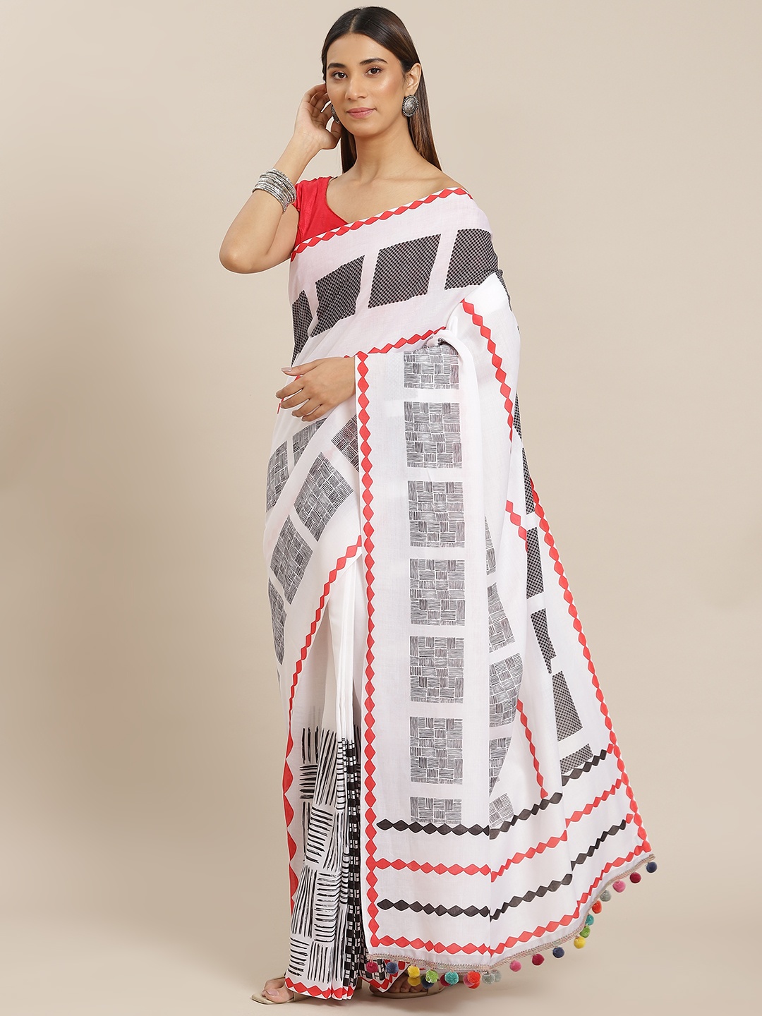 

YELLOW PARROT White & Black Geometric Print Saree with Blouse Piece