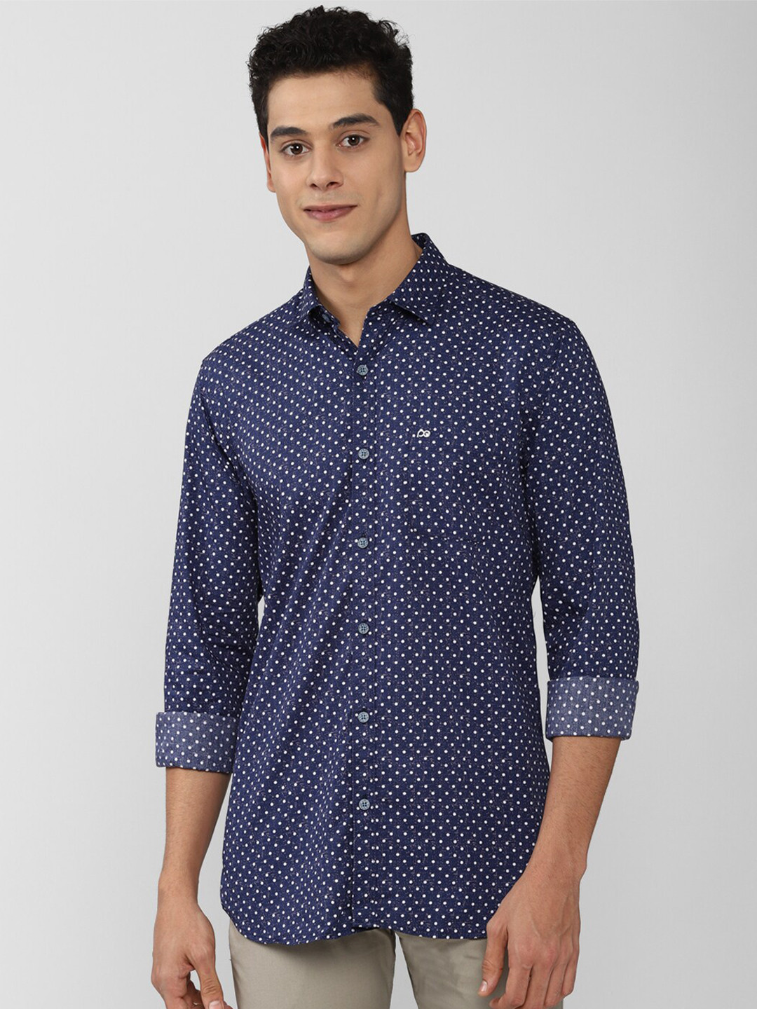 

Peter England Casuals Men Navy Blue Slim Fit Printed Casual Shirt