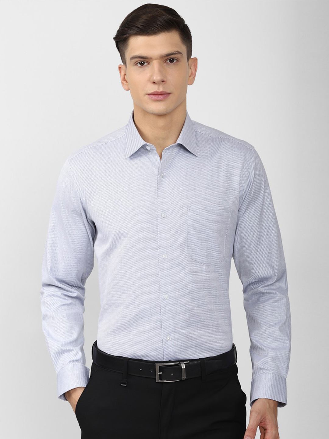 

Van Heusen Men Blue Solid Cotton Formal Shirt