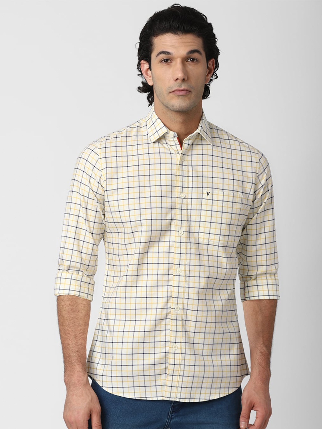

Van Heusen Sport Men Cream-Coloured Slim Fit Checked Cotton Casual Shirt