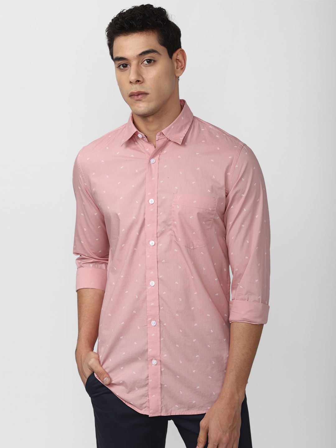 

Van Heusen Sport Men Pink Slim Fit Printed 100% Cotton Casual Shirt