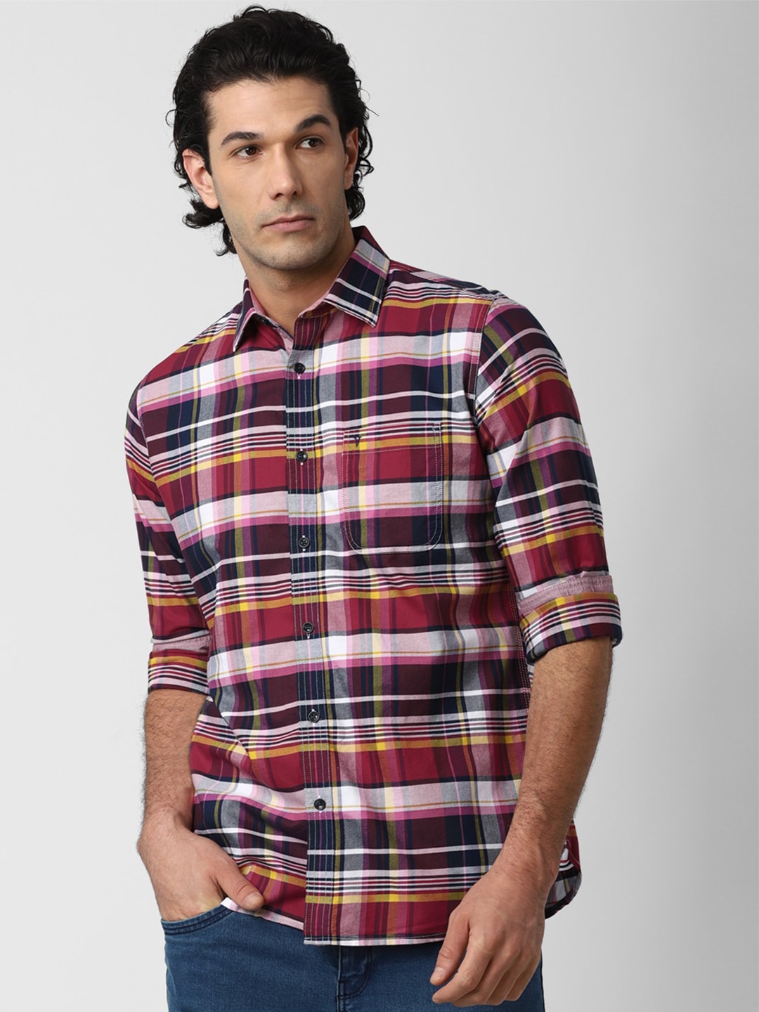 

Van Heusen Sport Men Maroon Slim Fit Checked Casual Shirt