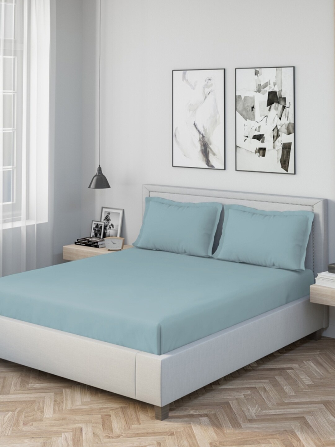 

DDecor Blue 180 TC King Bedsheet with 2 Pillow Covers