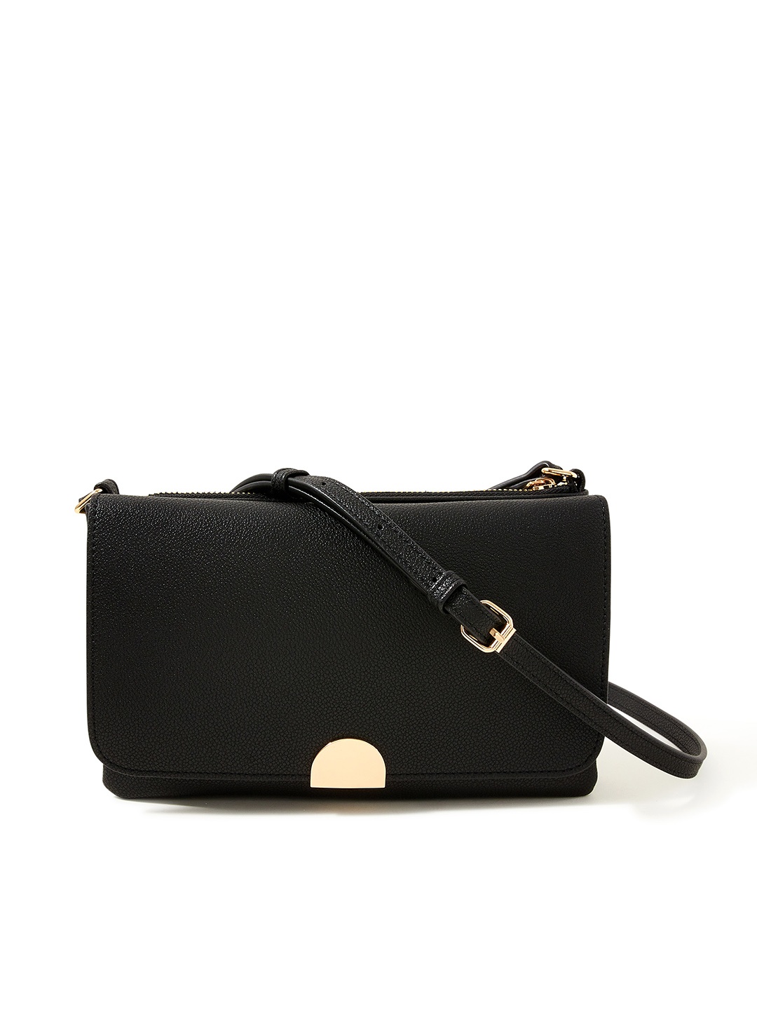 

Accessorize Black Solid Sling Bag