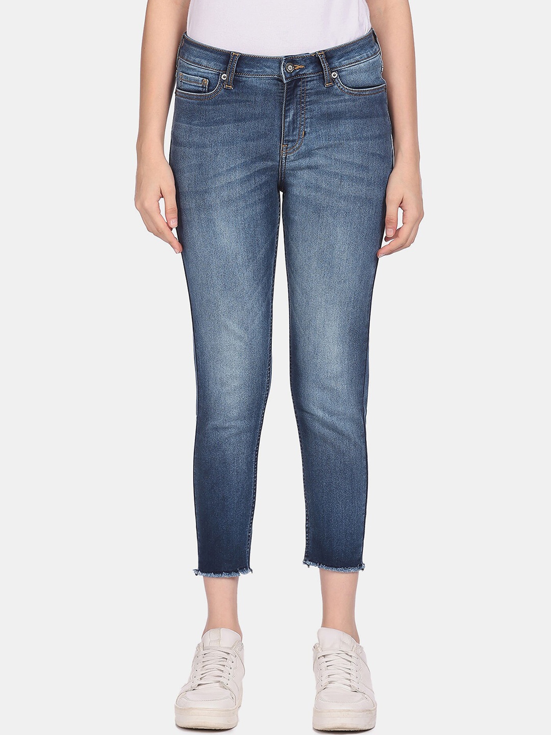 

Aeropostale Women Blue Slim Fit Heavy Fade Jeans