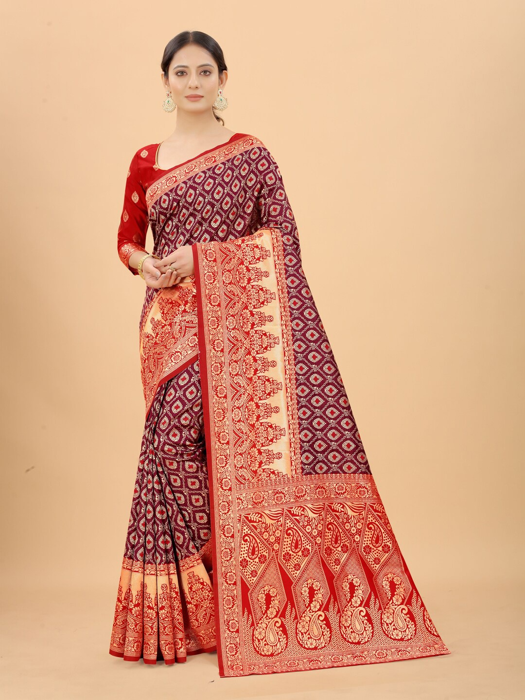 

SATYAM WEAVES Purple & Red Woven Design Zari Silk Cotton Banarasi Saree