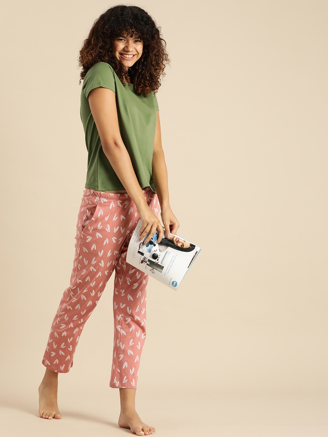

Dreamz by Pantaloons Women Pink & Green Printed Pure Cotton Night suit