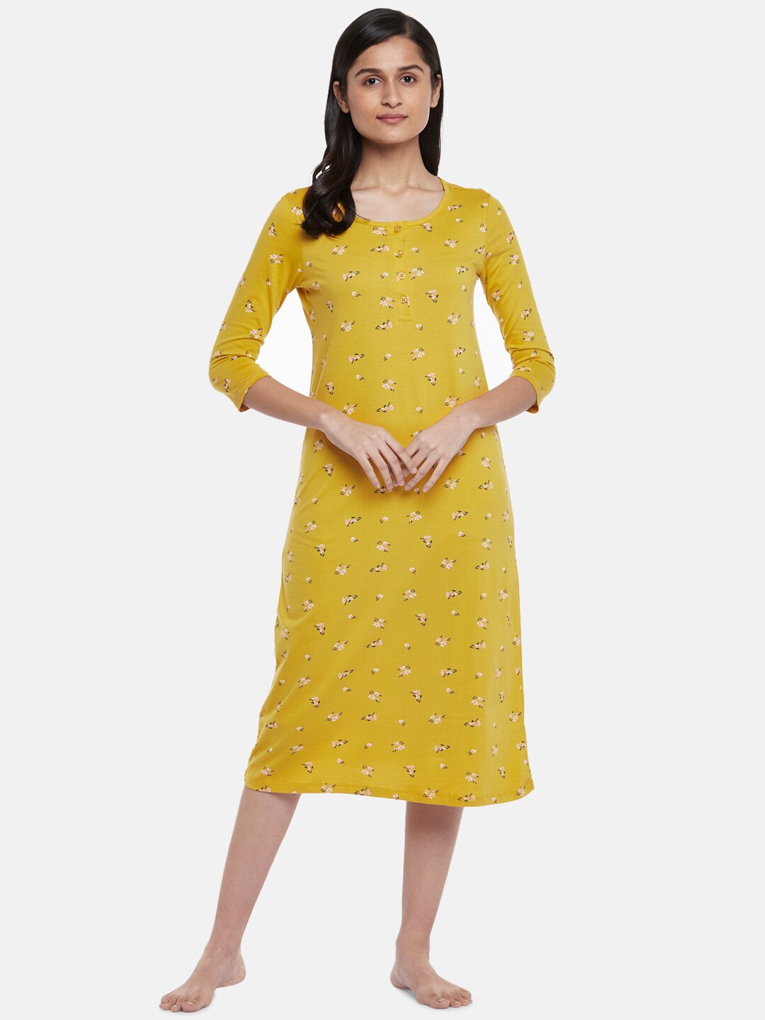 

Dreamz by Pantaloons Woman Yellow Printed Pure Cotton Nightdress