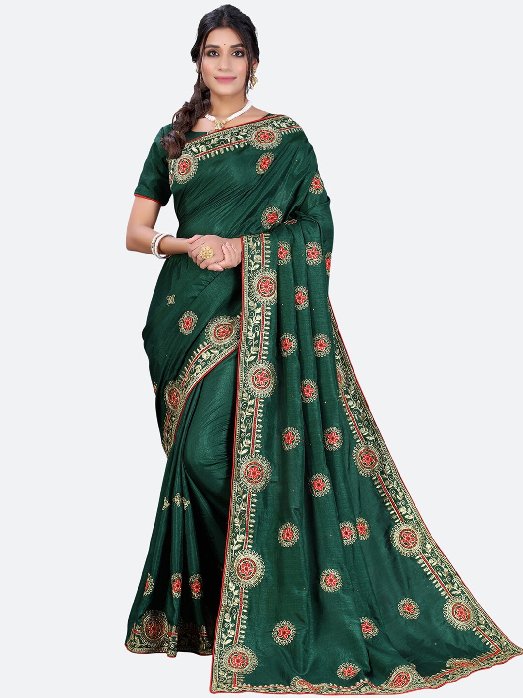 

Satrani Green & Gold-Toned Floral Embroidered Saree