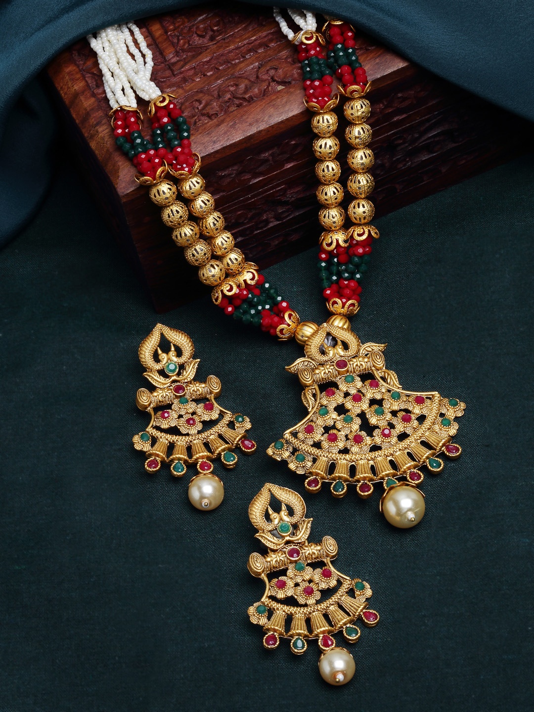 

PANASH Gold-Plated Red & Green Beads Handcrafted Pearls Jewellery Set