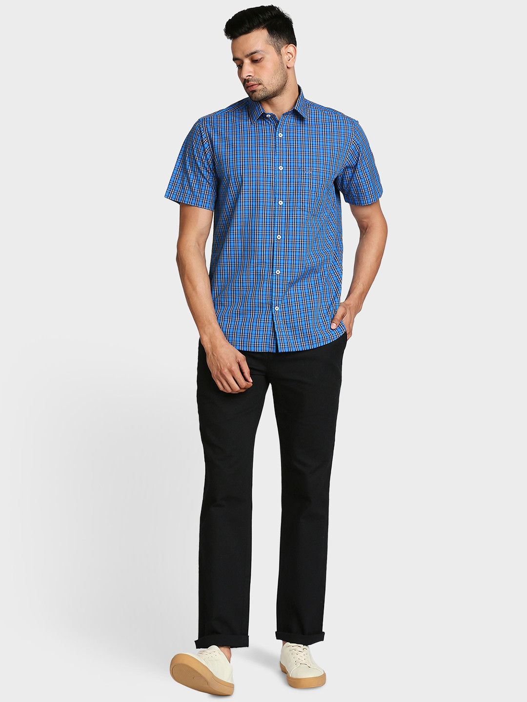 

ColorPlus Men Blue Tailored Fit Checked Cotton Casual Shirt