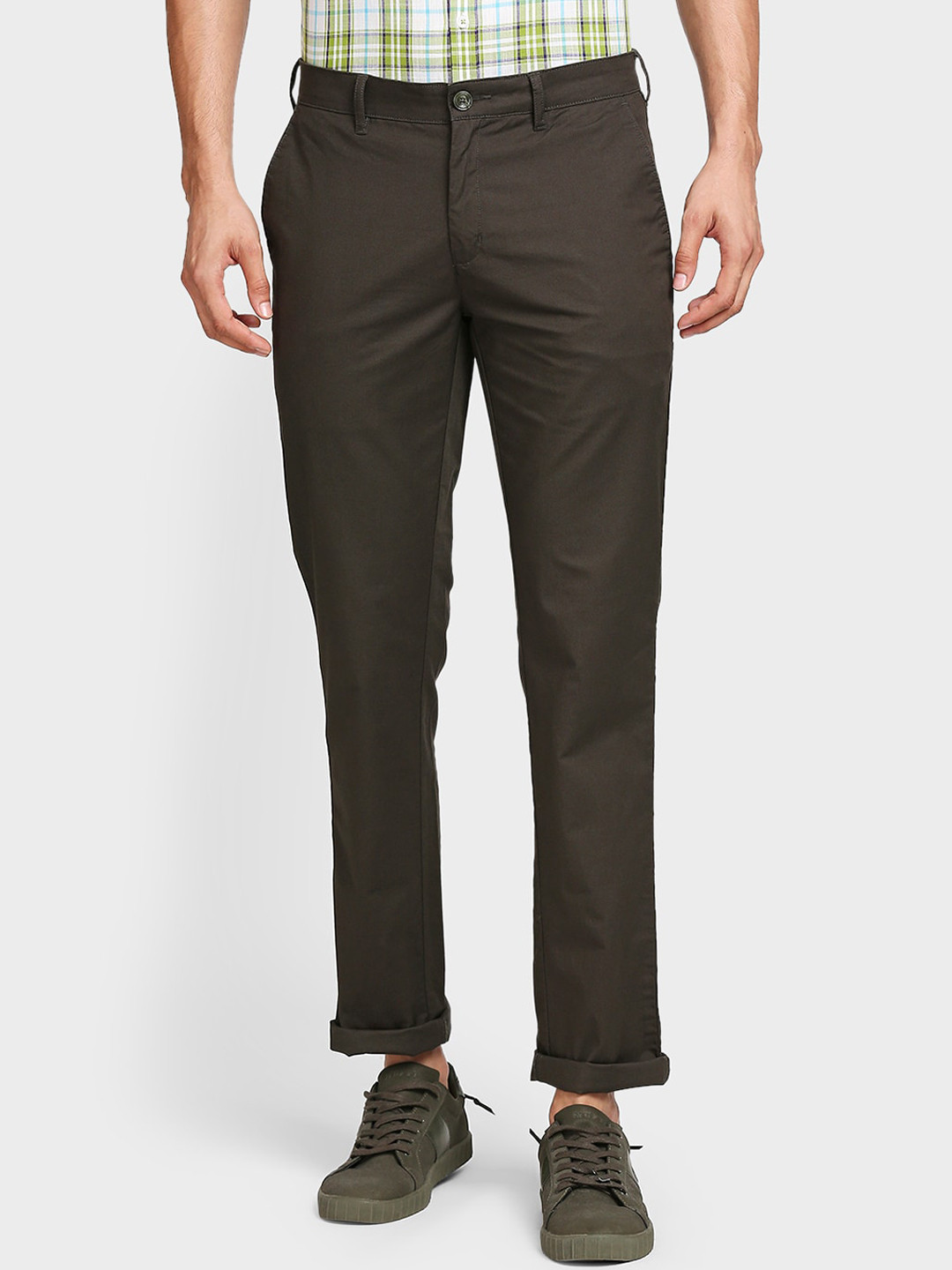 

ColorPlus Men Green Solid Chinos Trousers
