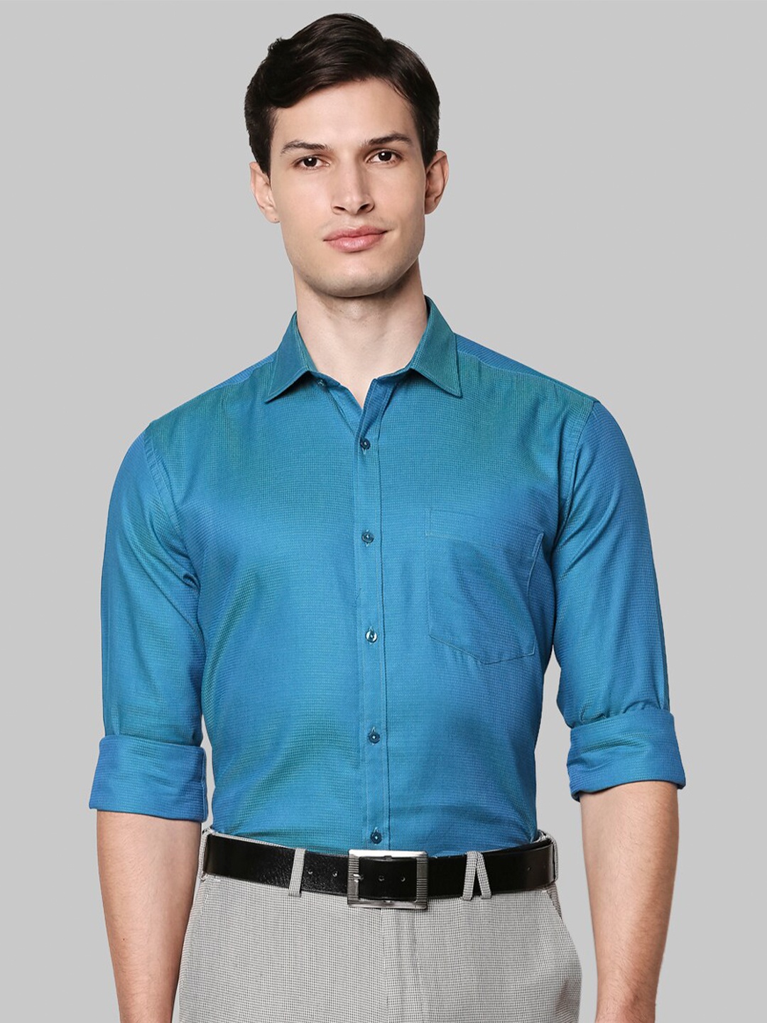 

Park Avenue Men Green Slim Fit Formal Shirt