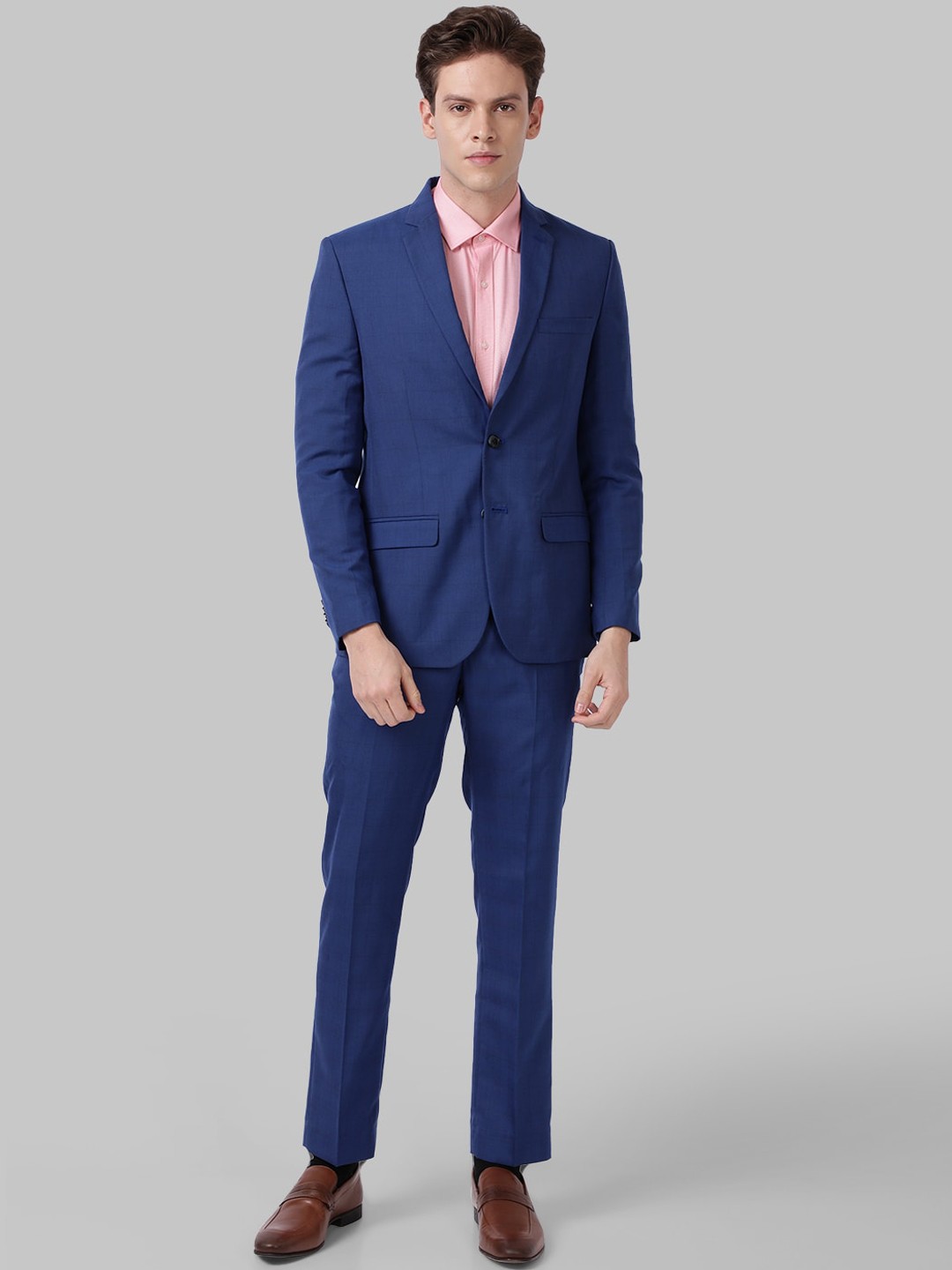 

Park Avenue Men Solid Blue Single Breasted Suits
