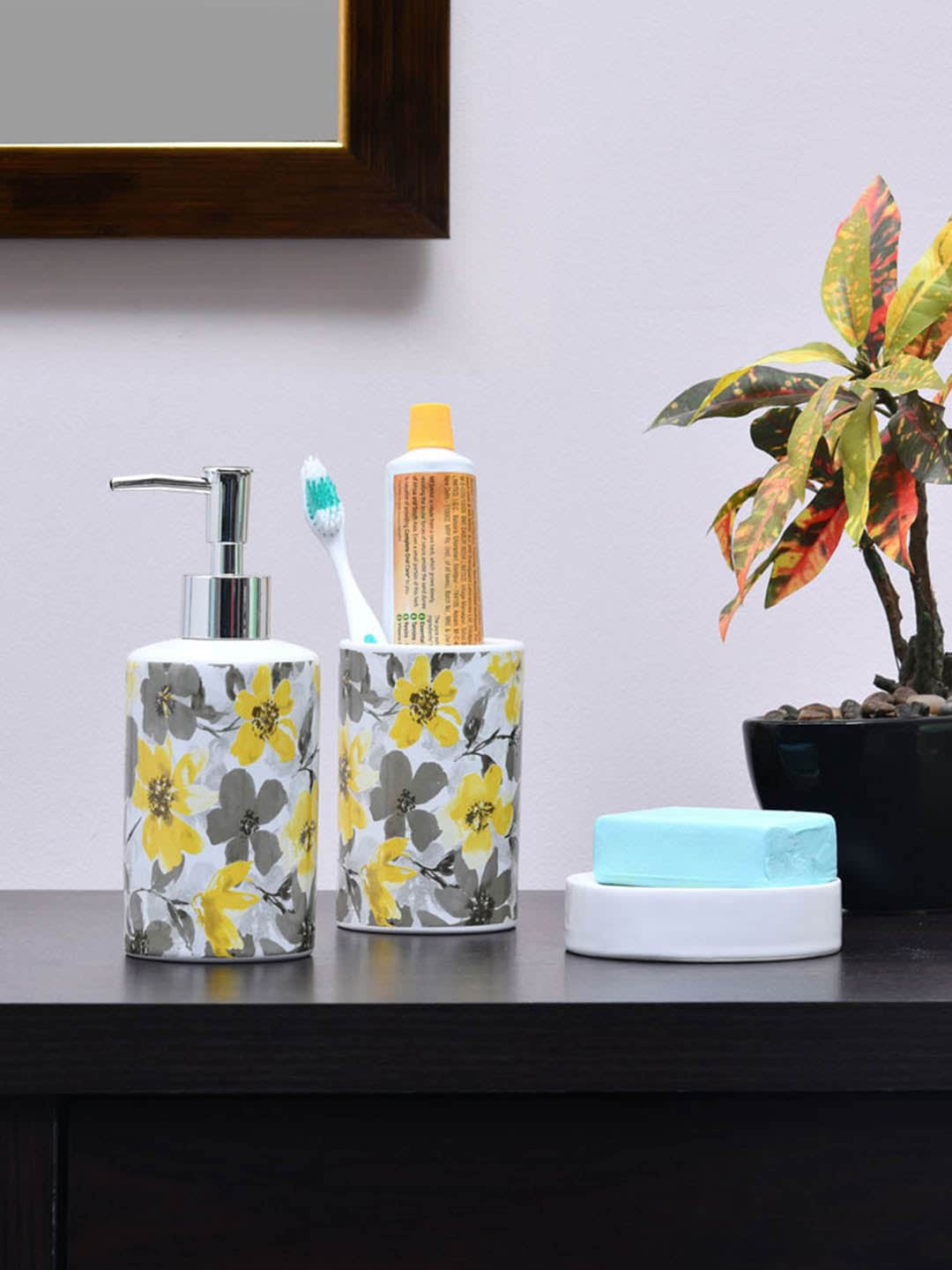 

Athome by Nilkamal Set Of 3 Mustard & Grey Floral Printed Ceramic Bath Accessory