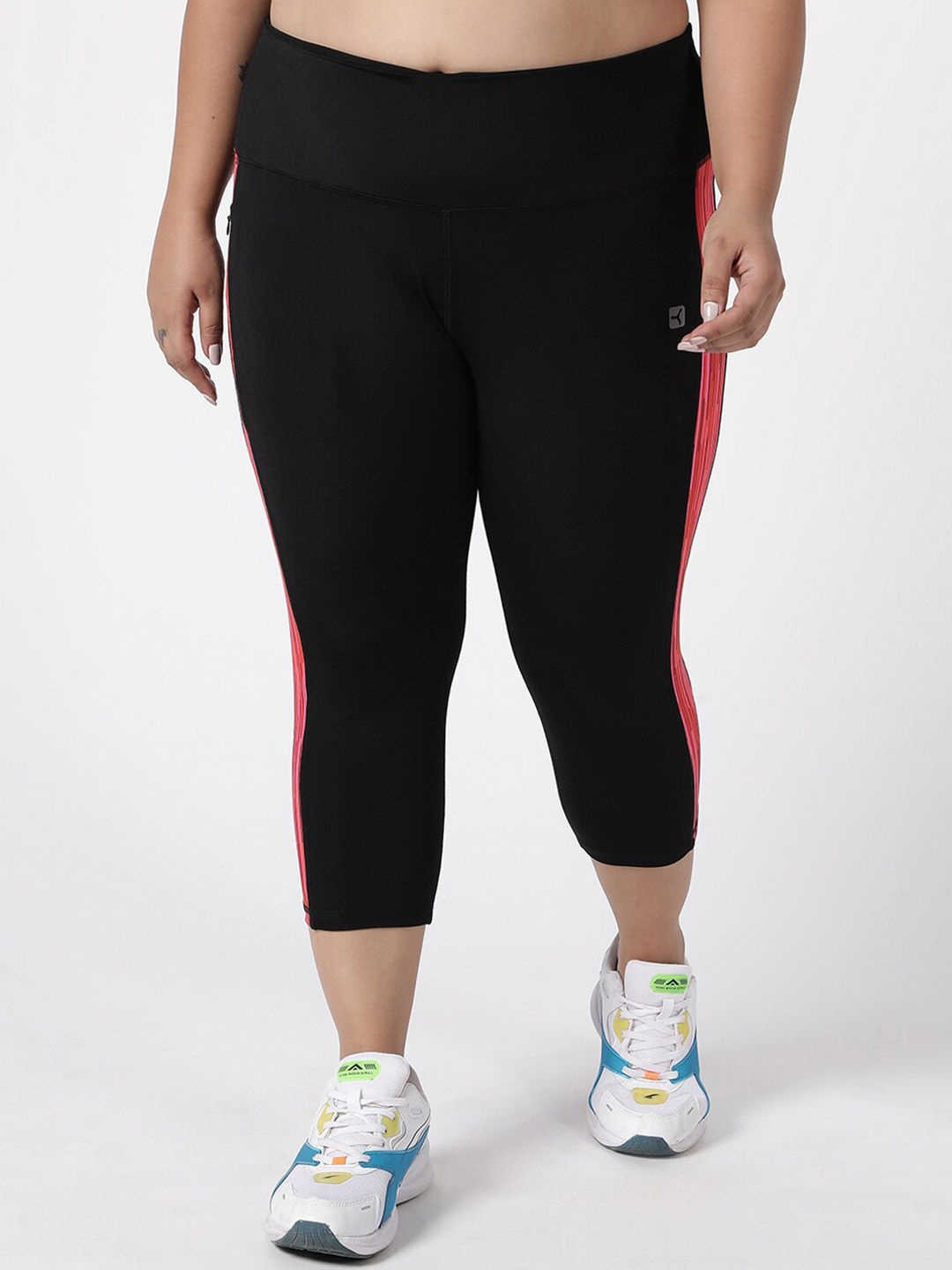 

STUDIOACTIV Women Black & Peach-Coloured Striped Capris