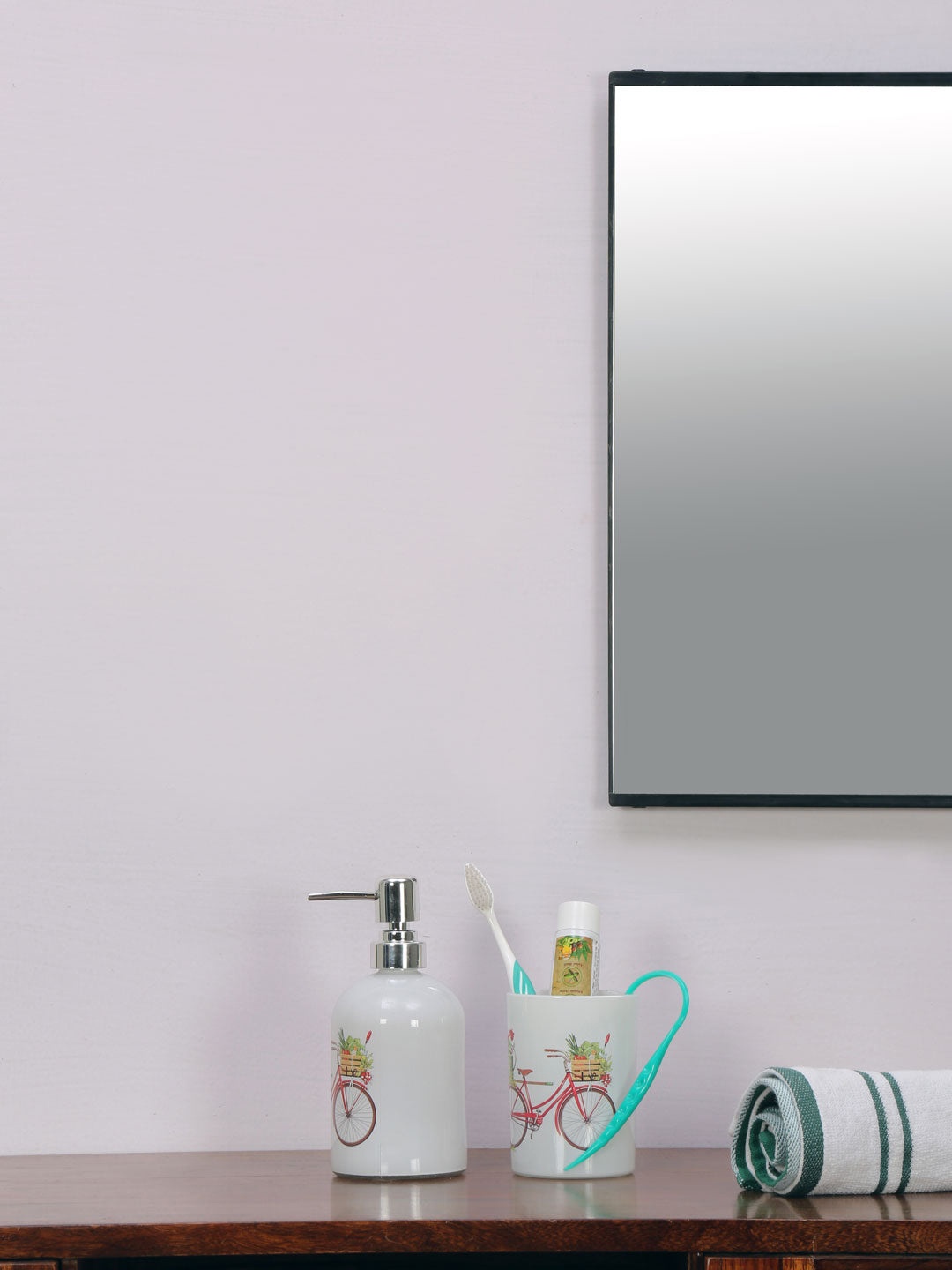 

Athome by Nilkamal Set Of 2 White Printed Bathroom Accessories