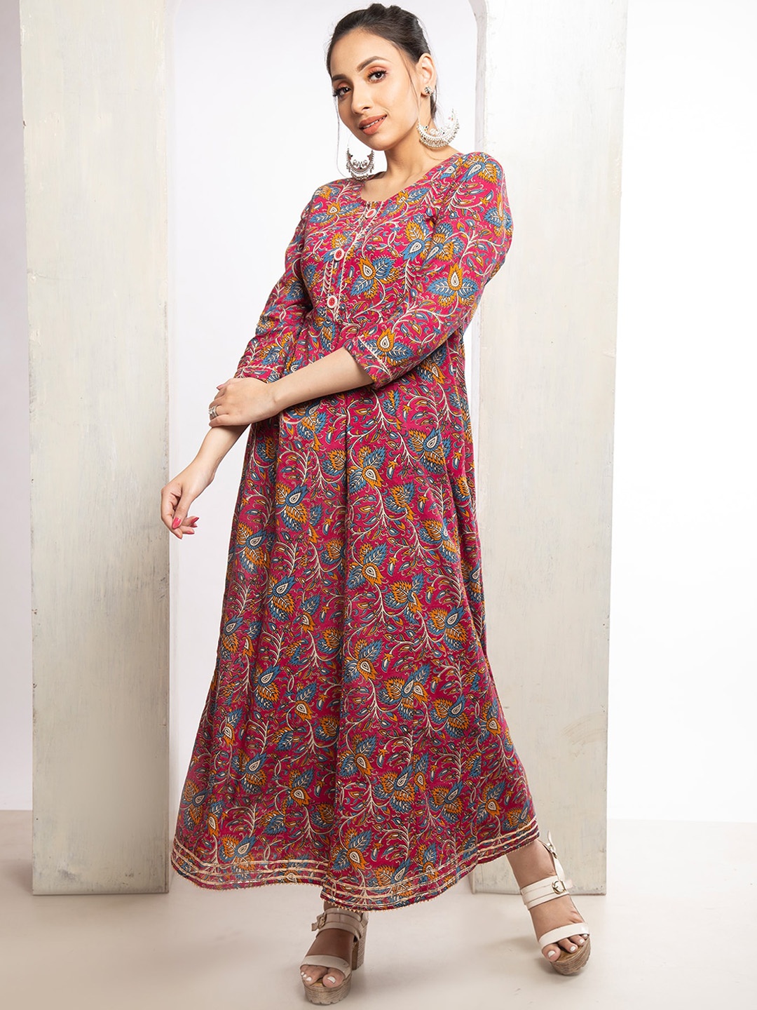 

Unnati Silks Women Pink & Blue Paisley Printed Floral Kalamkari Anarkali Kurta