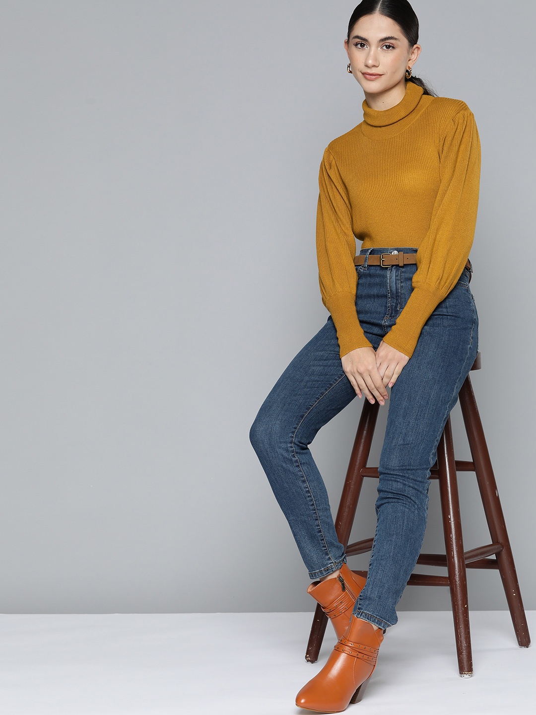 

Chemistry Women Mustard Turtleneck Pullover