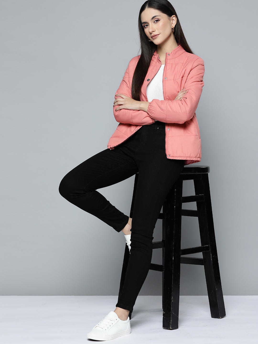 

Chemistry Women Pink Solid Bomber Jacket